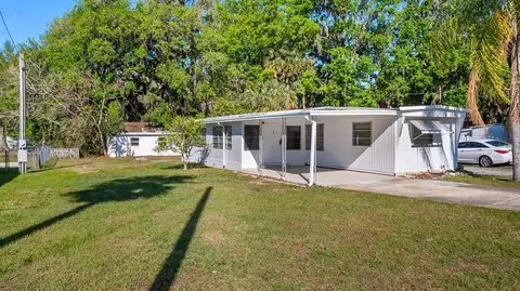 28821 Hubbard St, Leesburg, FL 34748