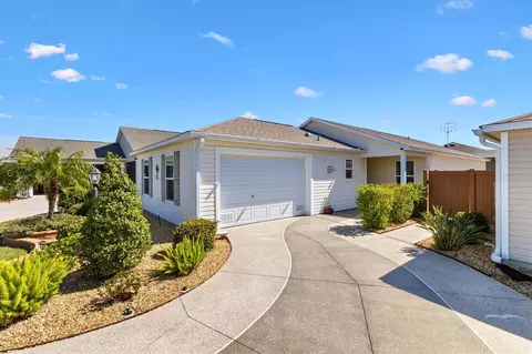 5829 Tupelo Ter, The Villages, FL 32163