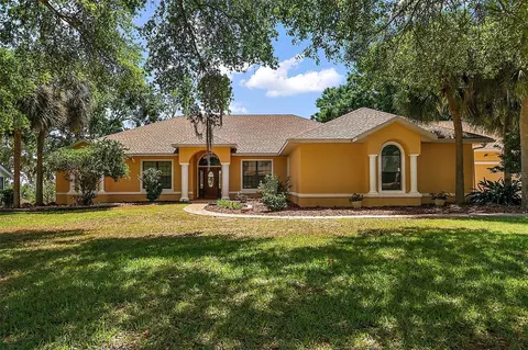 5640 Spinnaker Loop, Lady Lake, FL 32159