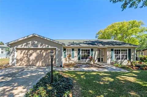 25642 Oak Aly, Leesburg, FL 34748