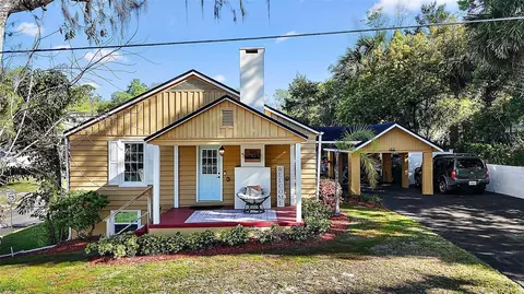 102 N Clayton St N, Mount Dora, FL 32757