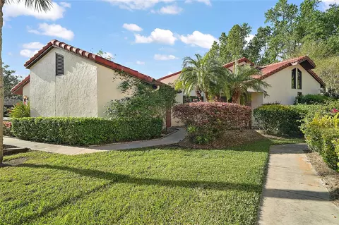 104 Clusterwood Dr, Yalaha, FL 34797