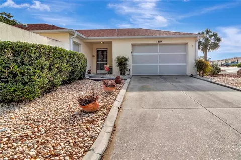1319 Loma Ln, The Villages, FL 32159