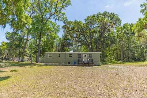 1986 Cr 412, Lake Panasoffkee, FL 33538