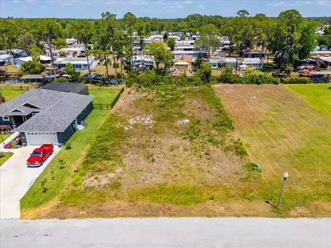 12045 Eagle Point Ct, Leesburg, FL 34788