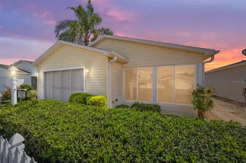 1706 Moreno Pl, The Villages, FL 32159