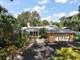 2121 Suzanne Dr, Mount Dora, FL 32757
