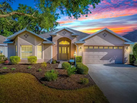 1741 Pennecamp Dr, The Villages, FL 32162