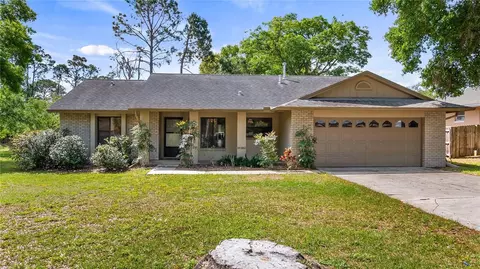 15918 Summit Ct, Clermont, FL 34711