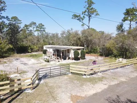 45411 Carolina St, Paisley, FL 32767