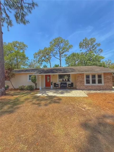 802 Haselton St, Eustis, FL 32726