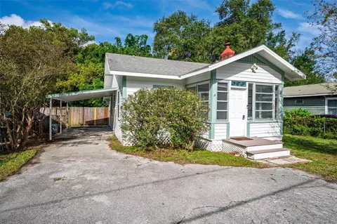 57 N Orange Ave, Umatilla, FL 32784