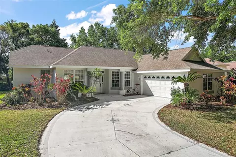 1860 Park Forest Blvd, Mount Dora, FL 32757