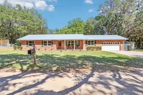 42116 E Lakeview Dr, Altoona, FL 32702