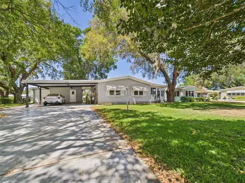 715 Megan Cir, The Villages, FL 32159