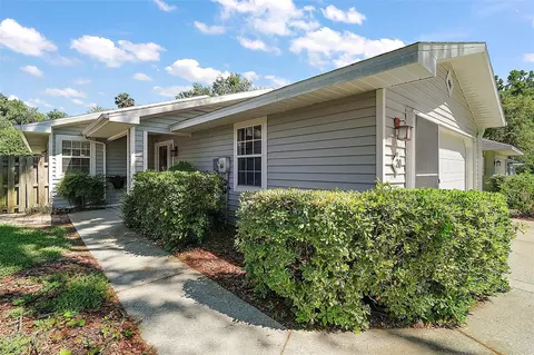 20 Ginger Cir, Leesburg, FL 34748