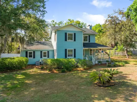 25541 Troon Ave, Sorrento, FL 32776