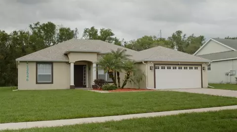 13546 Biscayne Grove Ln, Grand Island, FL 32735