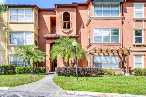 5140 Conroy Rd #28, Orlando, FL 32811