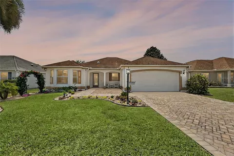 1912 Armondo Dr, The Villages, FL 32159