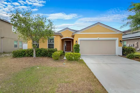 720 Black Eagle Dr, Groveland, FL 34736