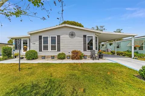 1109 Paradise Dr, The Villages, FL 32159