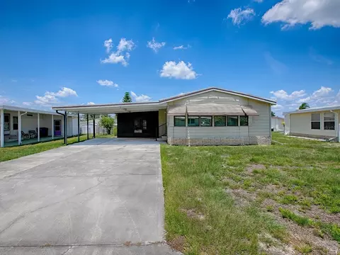 1437 Apache Cir, Tavares, FL 32778