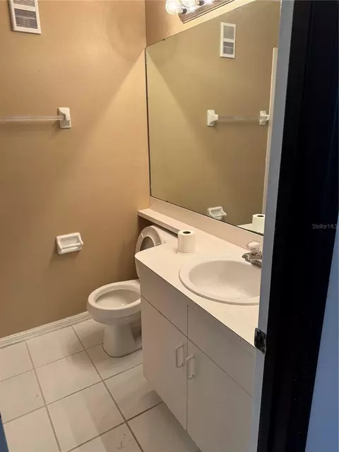 6205 Peregrine Ct, Orlando, FL 32819
