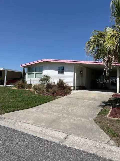 715 Surrey Pl, Leesburg, FL 34748