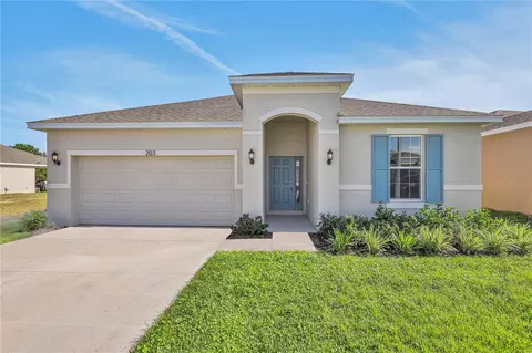 524 Silver Palm Dr, Haines City, FL 33844