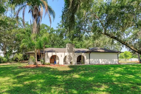 6750 Sunnyside Dr, Leesburg, FL 34748