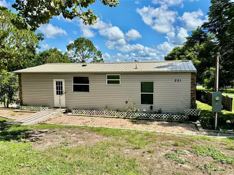 221 Skyline Dr, Lady Lake, FL 32159
