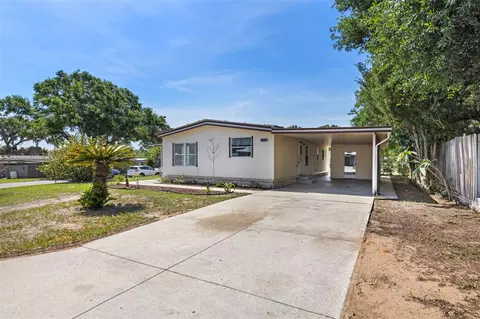 17513 Palm Dr, Montverde, FL 34756