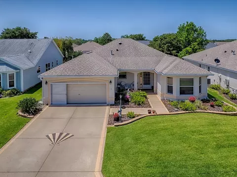 3112 Burbank Ln, The Villages, FL 32162