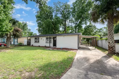 121 Mason Park Dr, Daytona Beach, FL 32117
