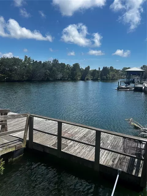 11 SE Kings Bay Dr, Crystal River, FL 34429