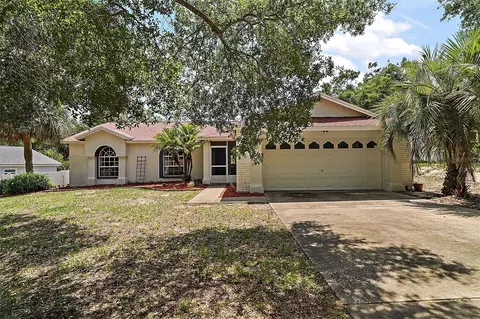 15837 Hidden Lake Cir, Clermont, FL 34711