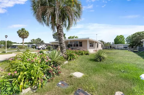 1113 Elkhart Cir, Tavares, FL 32778