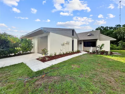 5136 Cedar Hammock Dr, Sarasota, FL 34232