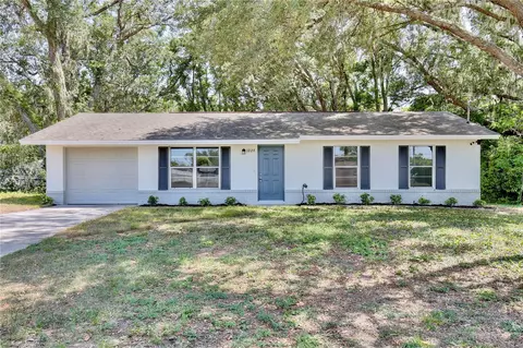 1228 Padgett Cir, Lady Lake, FL 32159