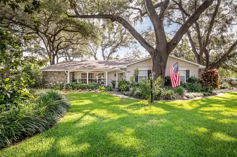 500 Lake Forest Cir, Mount Dora, FL 32757