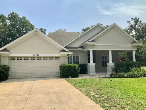30604 Apawamis Dr, Sorrento, FL 32776