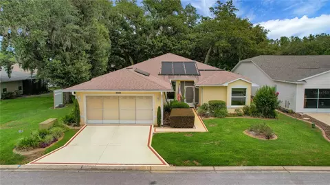 32948 Rambling Oaks Ct, Leesburg, FL 34748