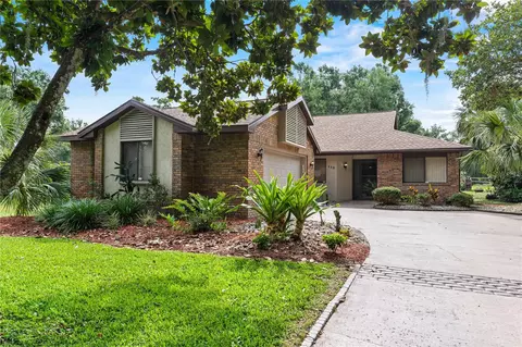 112 Waterwood Dr, Yalaha, FL 34797