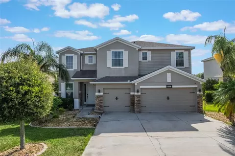637 Neptune Dr, Groveland, FL 34736