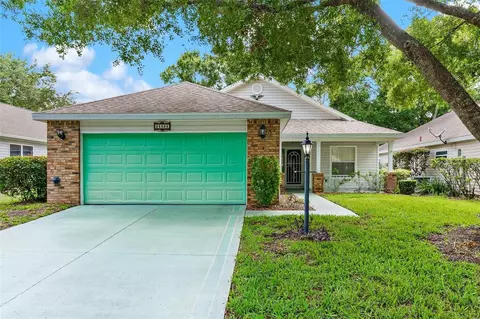 25025 Cranes Roost Cir, Leesburg, FL 34748
