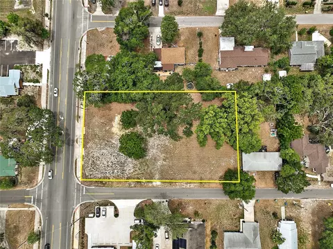 505 Cleveland Ave, Wildwood, FL 34785