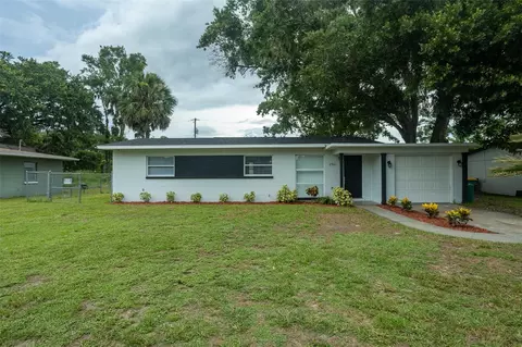 2961 Northland Rd, Mount Dora, FL 32757