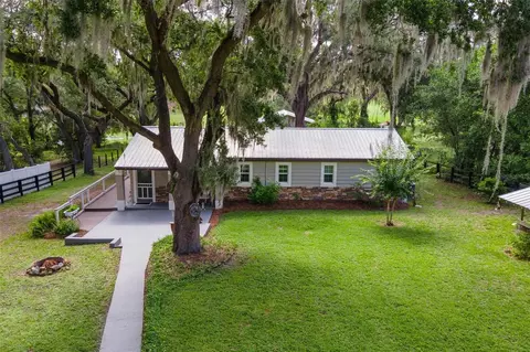 1436 Spring Lake Rd, Fruitland Park, FL 34731