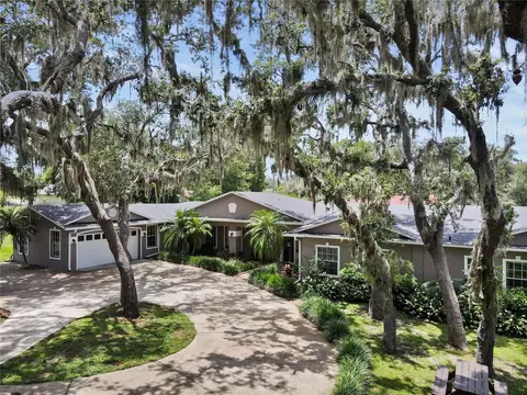 81 N Carol Ave, Mascotte, FL 34753